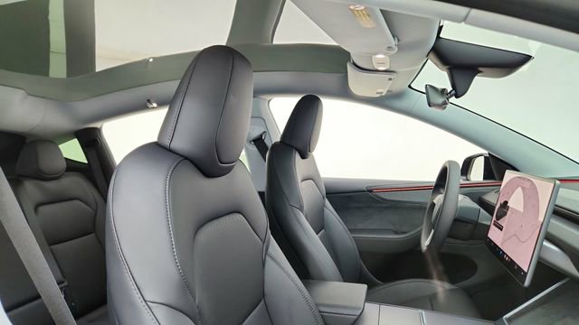 Used 2026 Tesla Model Y Long Range image 20