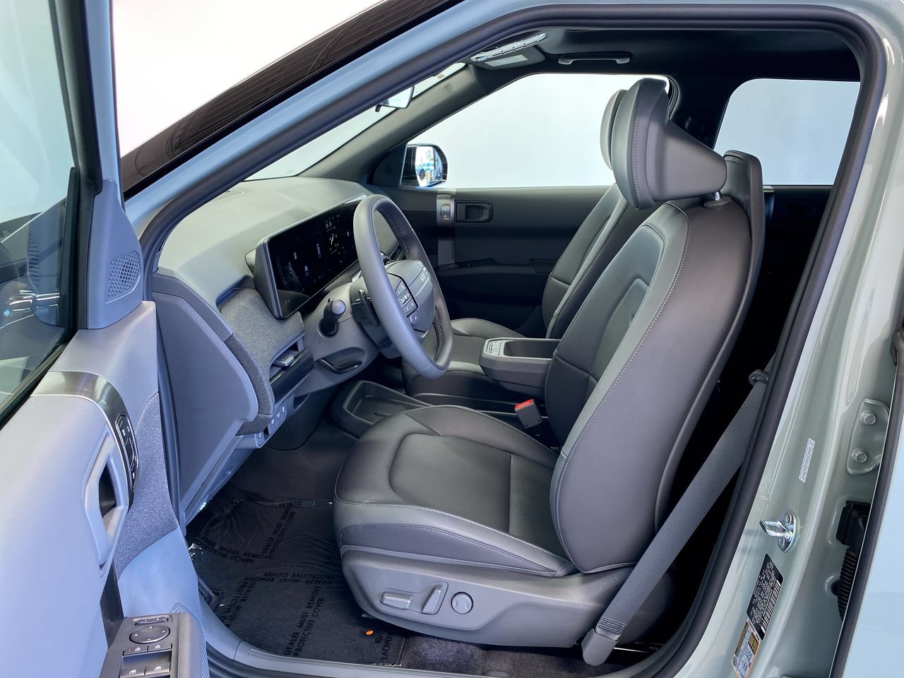 New 2027 Kia EV3 Land FWD image 16