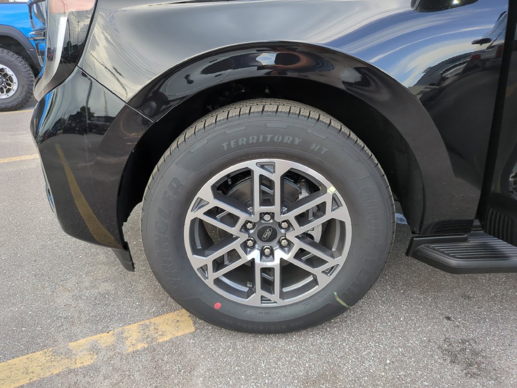 New 2026 Ford Expedition Active RWD image 30