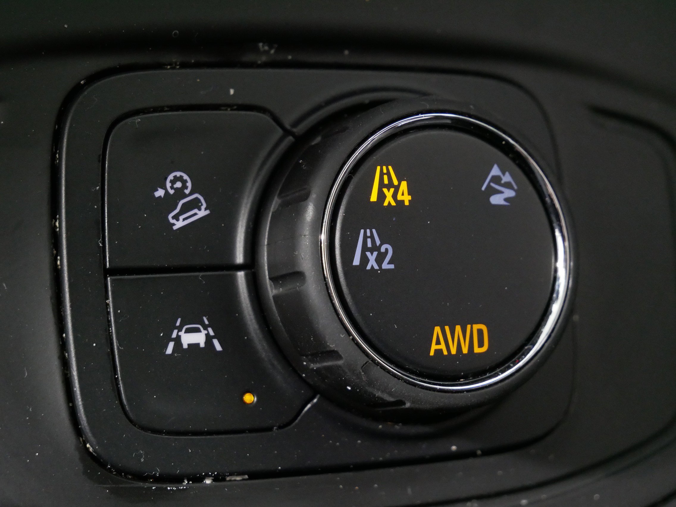 Used 2024 GMC Terrain SLE image 29