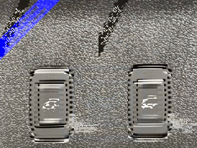 New 2025 Chevrolet Suburban Premier image 31