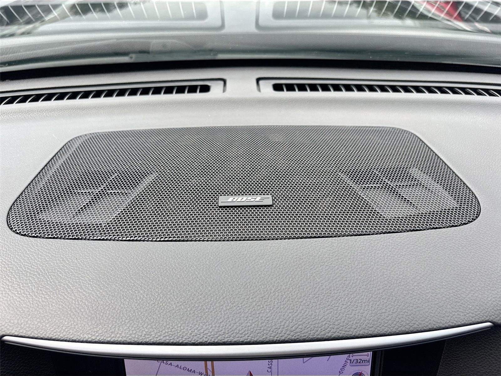 Used 2018 INFINITI Q70 Luxe image 19