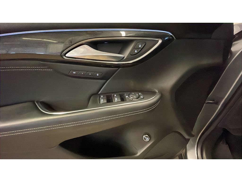 Used 2021 Buick Envision Essence image 9