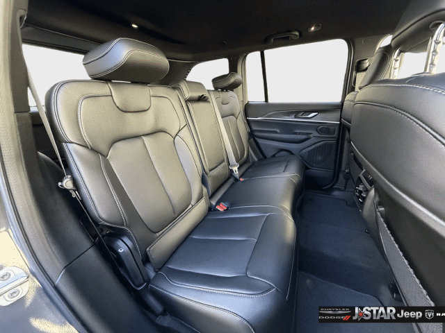 New 2026 Jeep Grand Cherokee Limited RWD image 21
