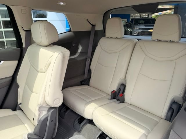 Used 2024 Cadillac XT6 Premium Luxury w/ Technology Package AWD/4WD image 33