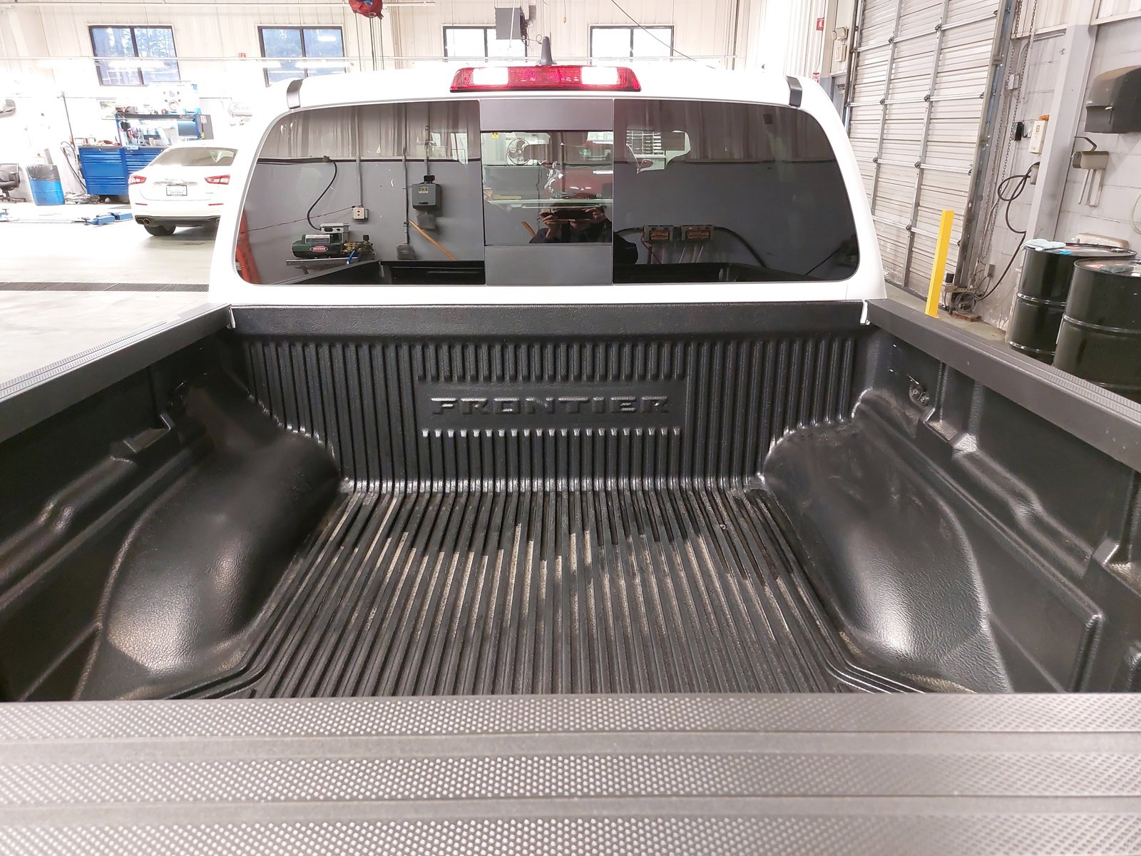 Used 2025 Nissan Frontier Pro-X image 14
