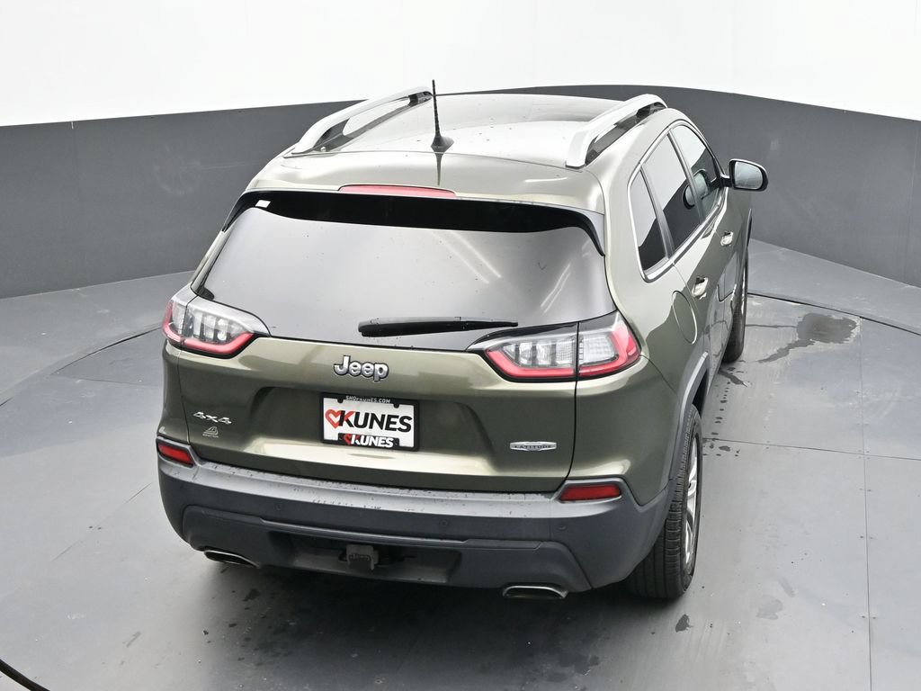 Used 2019 Jeep Cherokee Latitude Plus w/ Comfort/Convenience Group AWD/4WD image 12