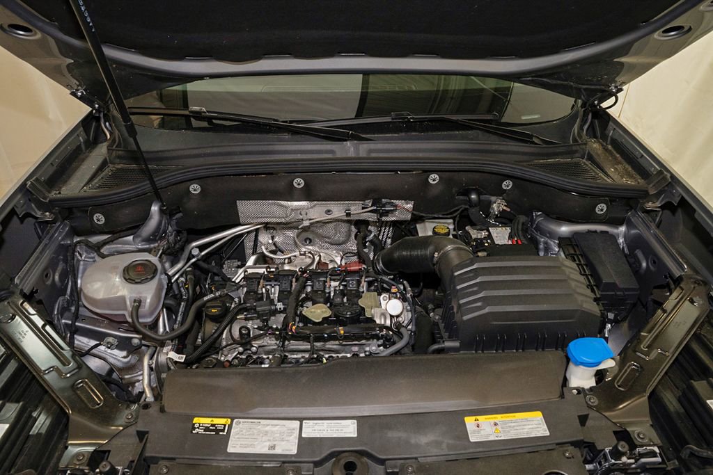 Used 2024 Volkswagen Atlas Cross Sport SE image 21