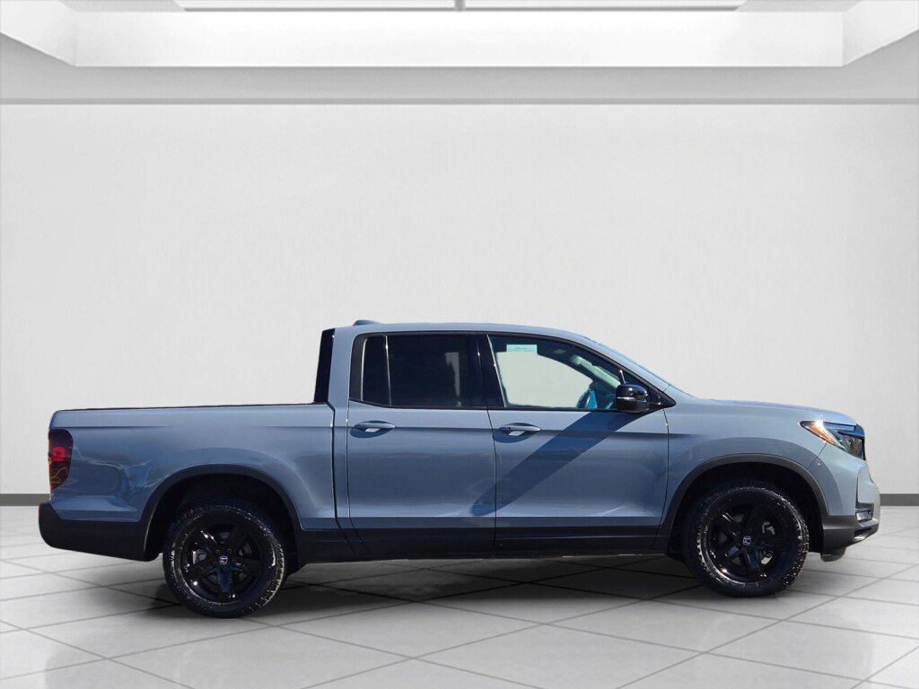 Certified 2023 Honda Ridgeline Black Edition image 4