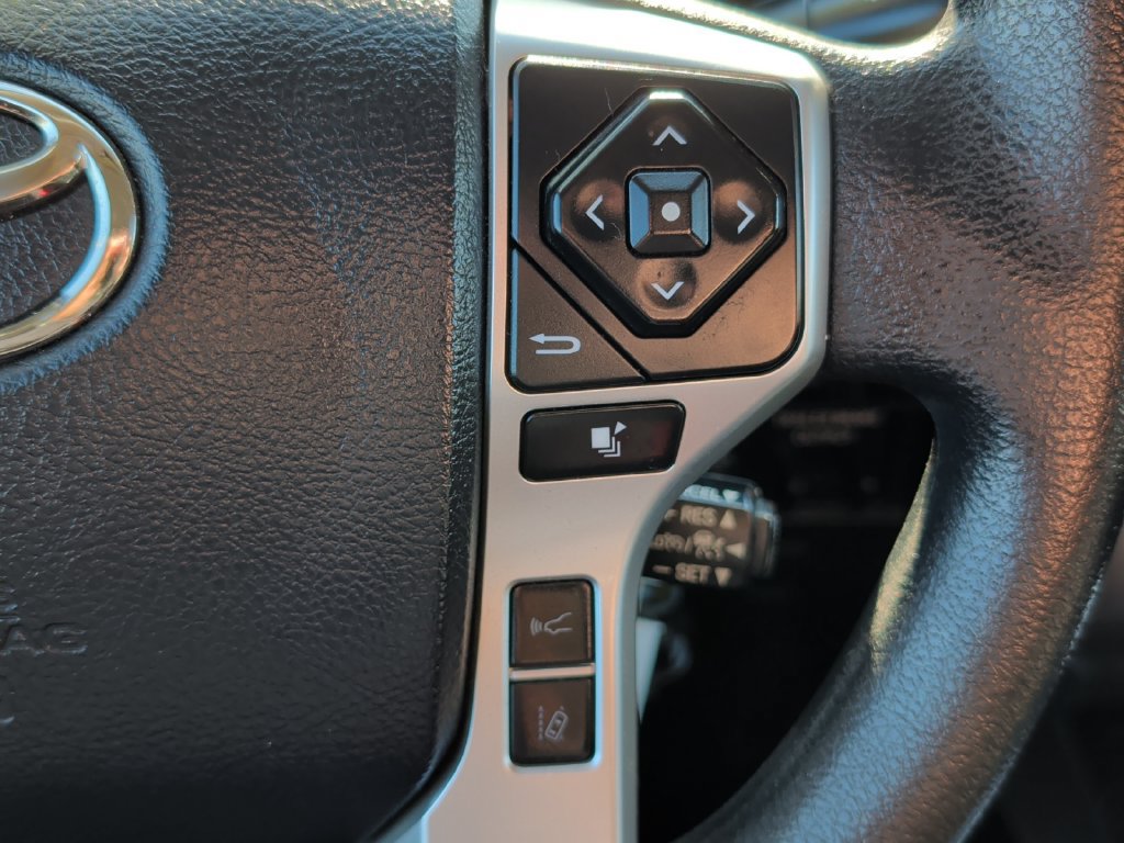 Used 2018 Toyota Tundra SR5 w/ SR5 Upgrade Package AWD/4WD image 13