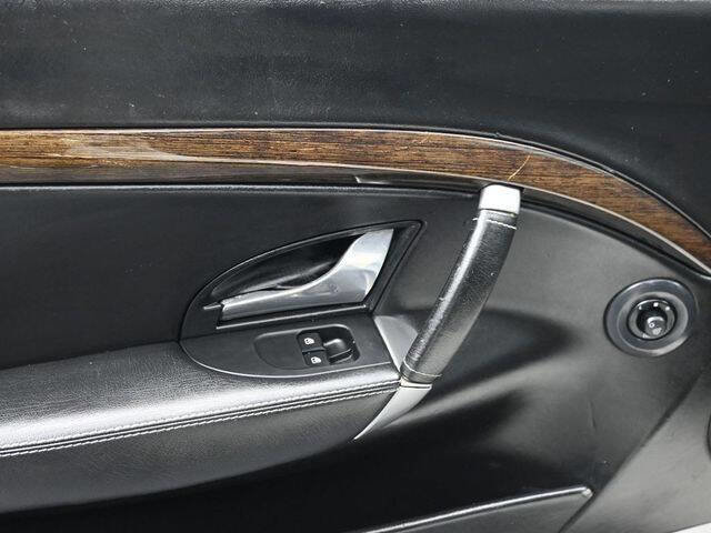 Used 2016 Maserati GranTurismo Sport image 11