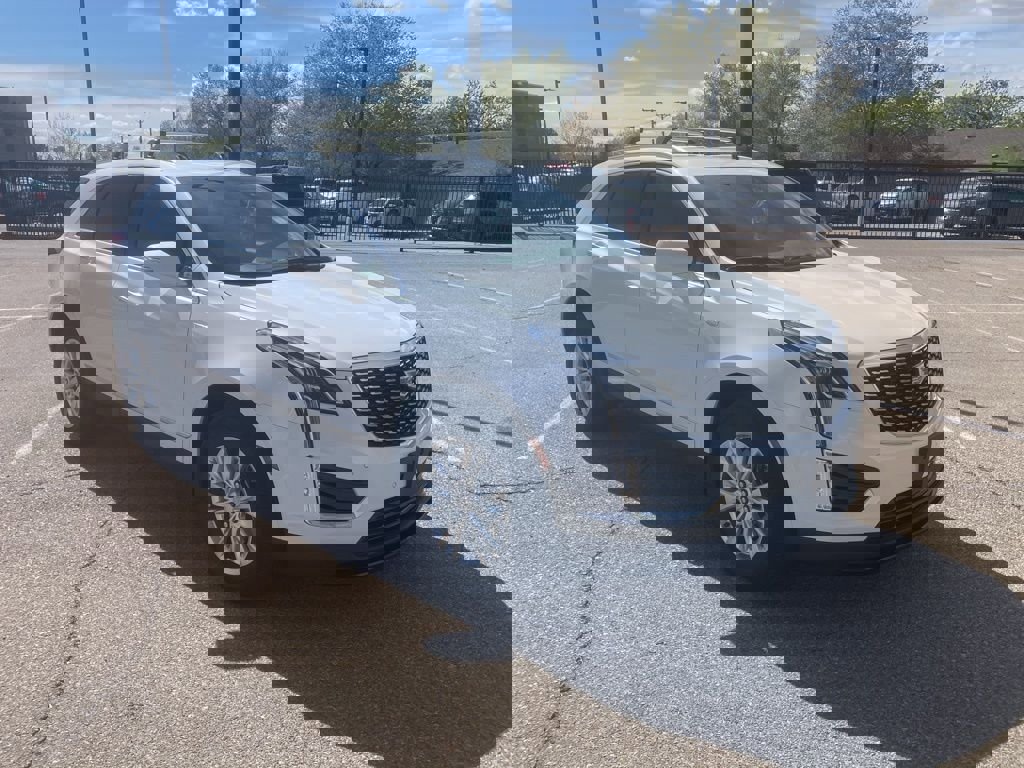 Used 2024 Cadillac XT5 Luxury image 3