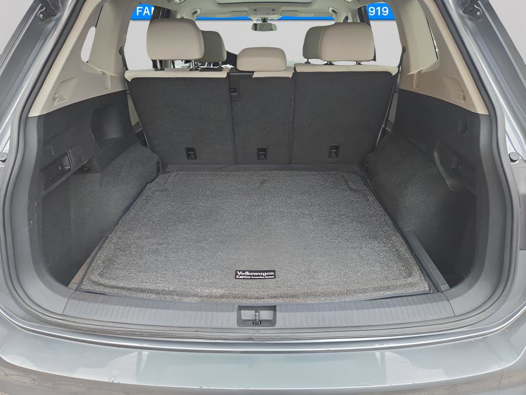 Used 2018 Volkswagen Tiguan SE w/ Panoramic Sunroof Package image 18