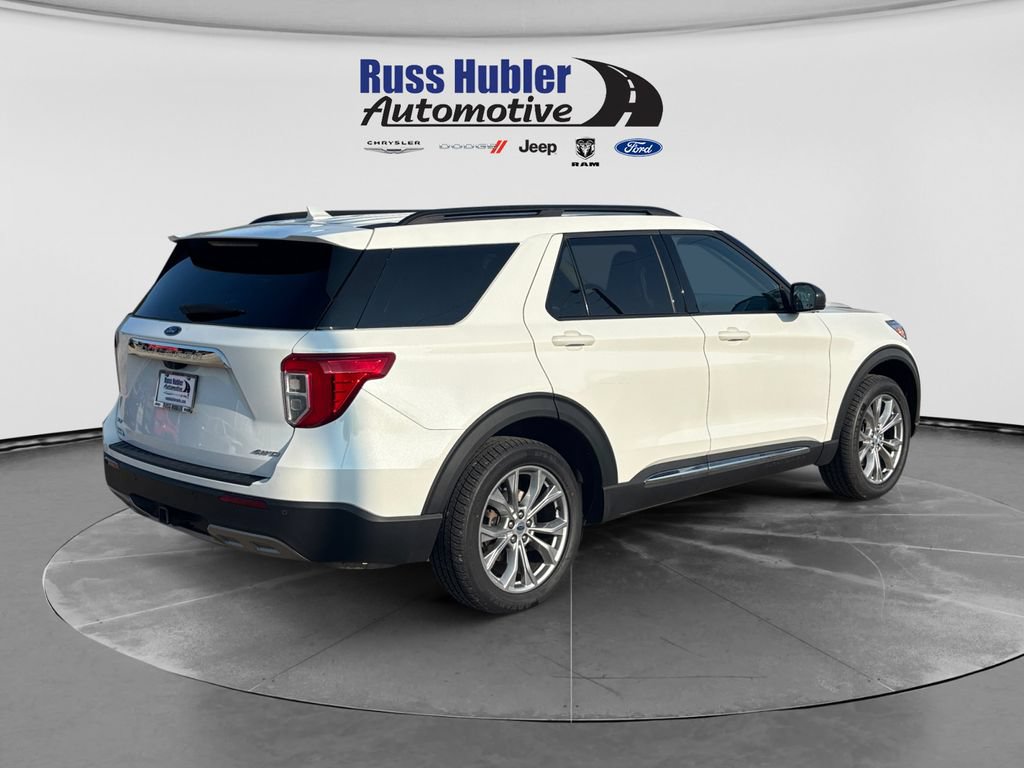Used 2023 Ford Explorer XLT w/ Equipment Group 202A AWD/4WD image 7