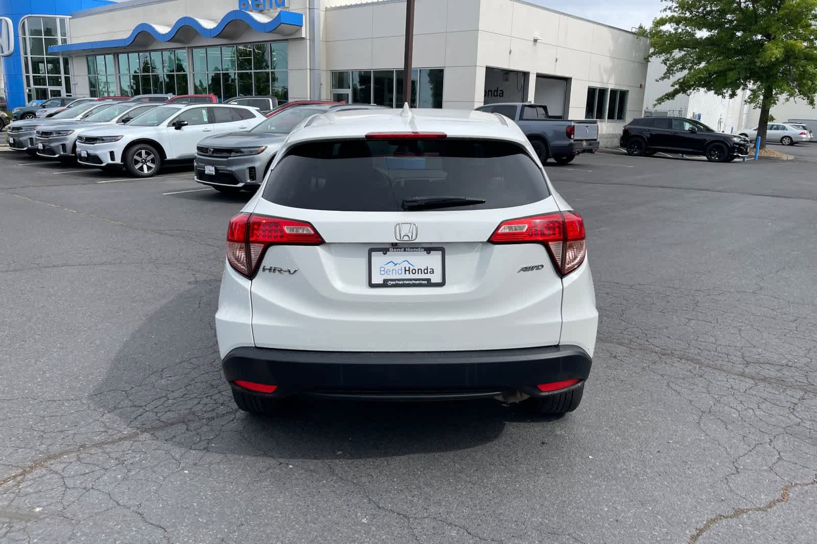 Used 2016 Honda HR-V EX image 4