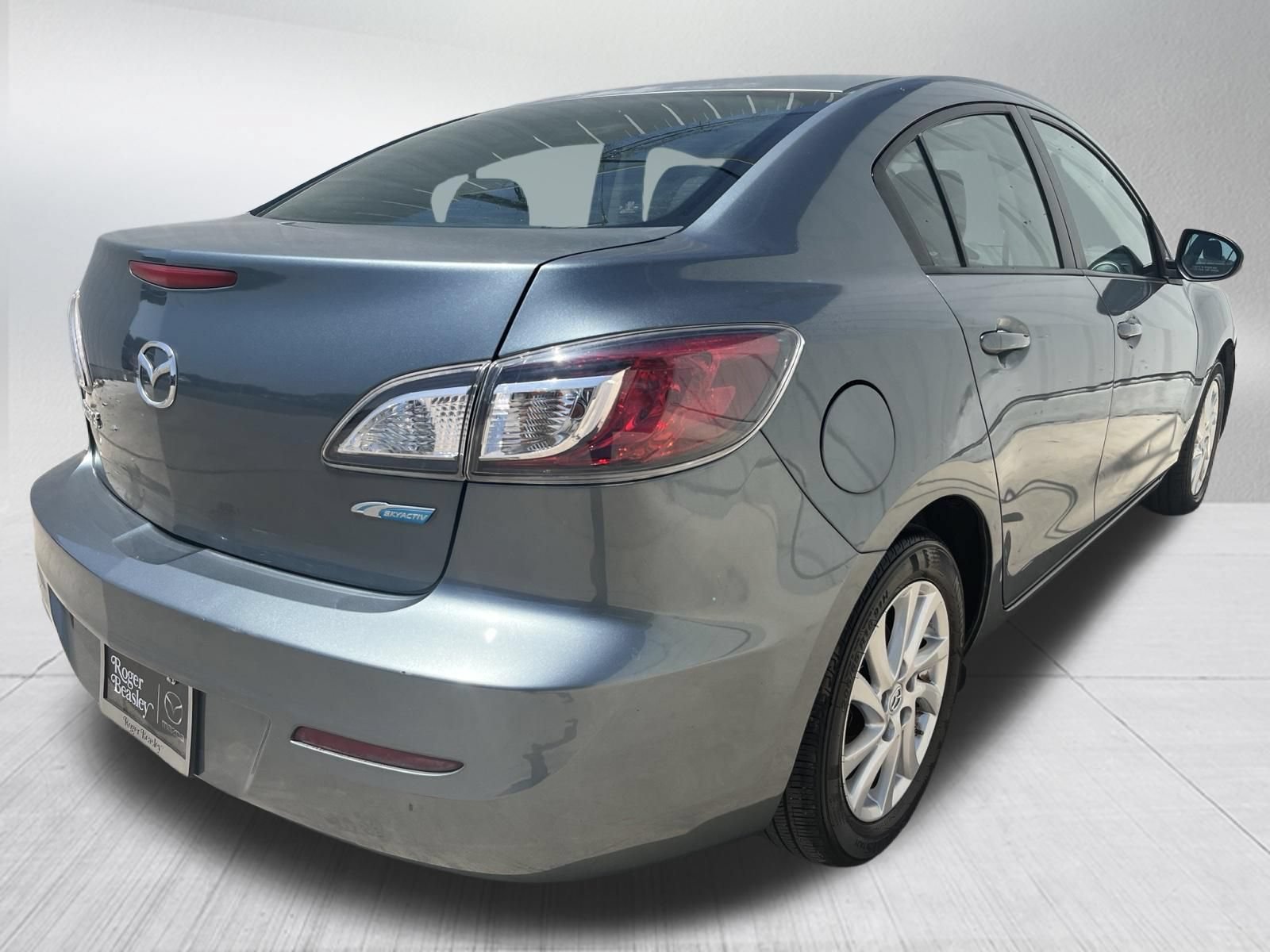 Used 2012 MAZDA MAZDA3 i Touring FWD image 8
