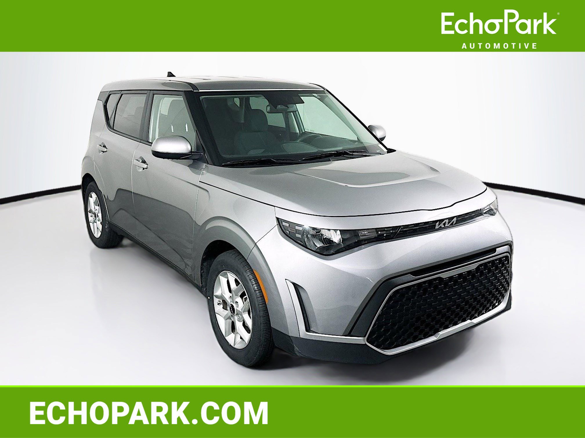 Used 2025 Kia Soul LX w/ LX Technology Package FWD image 1