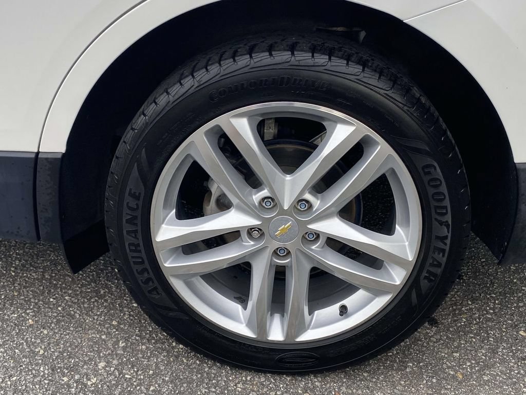 Used 2018 Chevrolet Equinox Premier FWD image 8