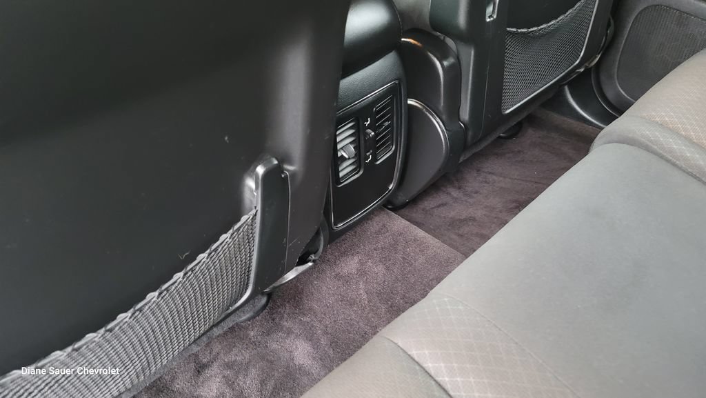 Used 2018 Jeep Grand Cherokee Laredo AWD/4WD image 25