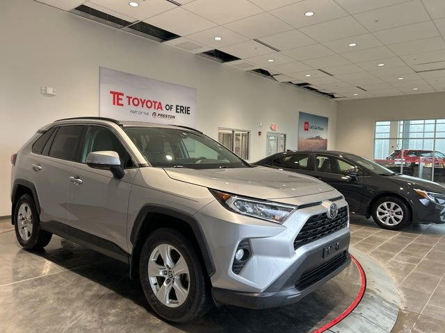 Used 2021 Toyota RAV4 XLE w/ Convenience Package video 1