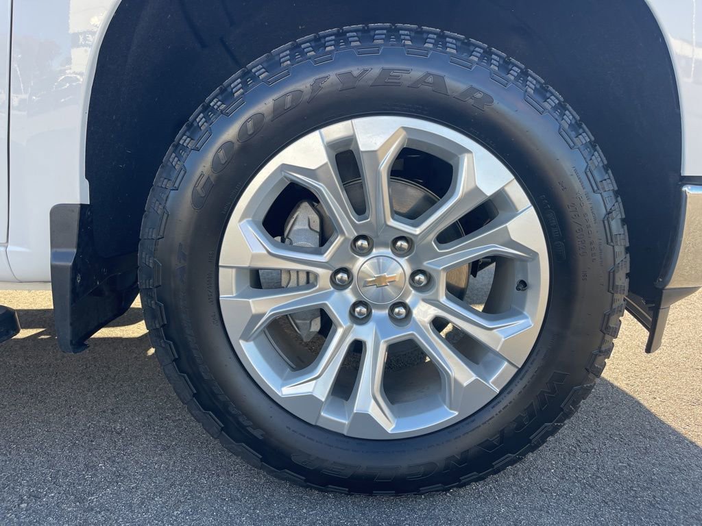 Used 2024 Chevrolet Silverado 1500 LTZ w/ Technology Package image 36