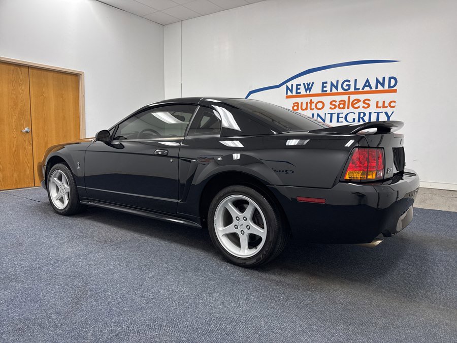 Used 1999 Ford Mustang Cobra RWD image 3