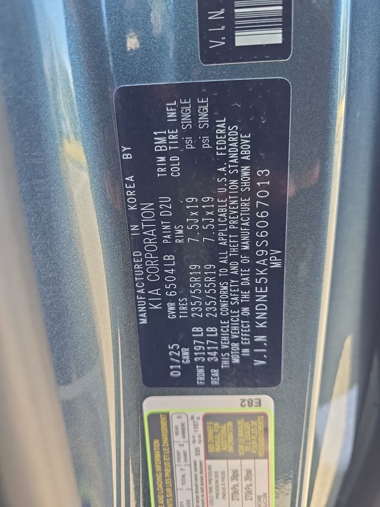 Used 2025 Kia Carnival SX Prestige image 31