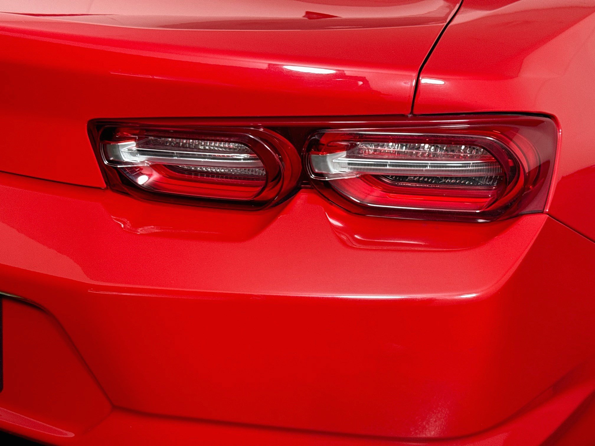 Used 2022 Chevrolet Camaro LT RWD image 32