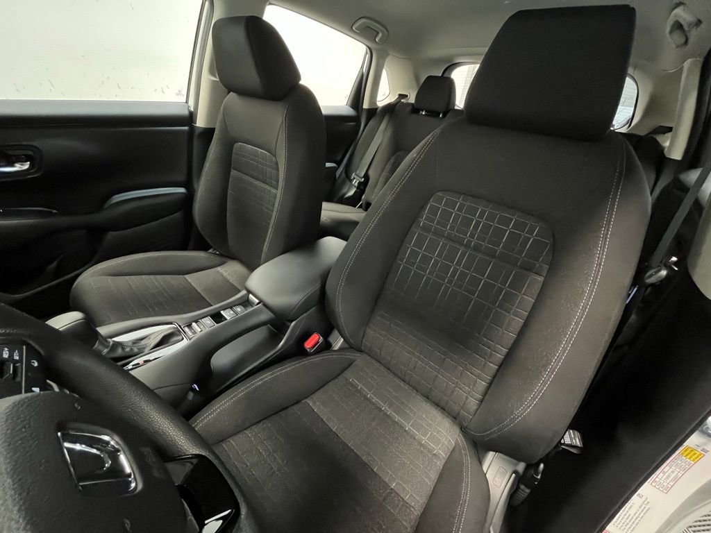 Used 2023 Honda HR-V LX image 11