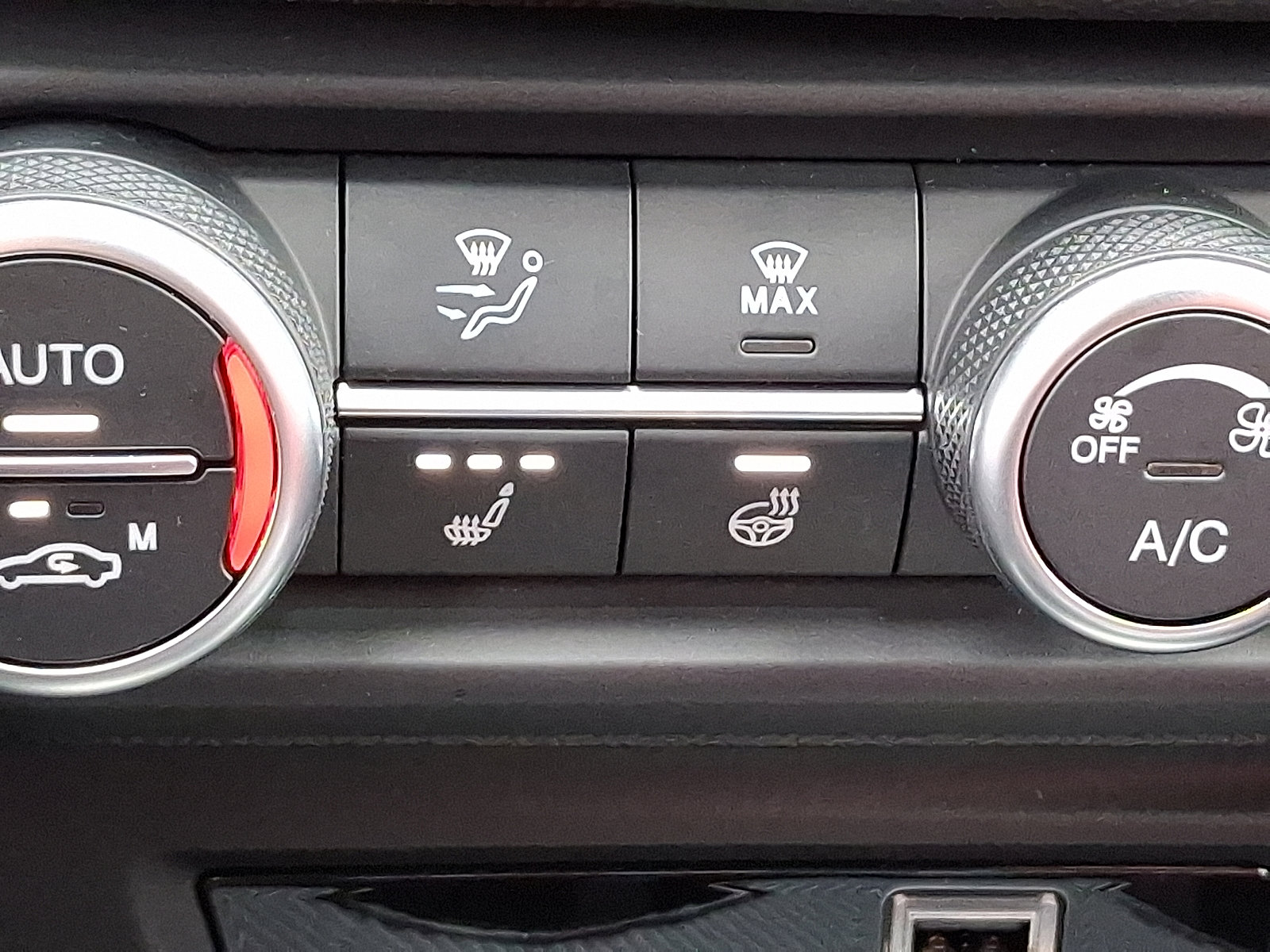 New 2026 Alfa Romeo Giulia AWD image 21