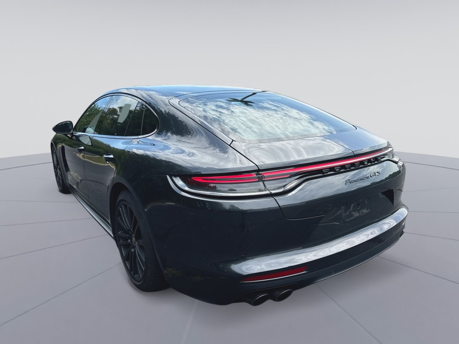 Used 2021 Porsche Panamera GTS AWD/4WD image 27