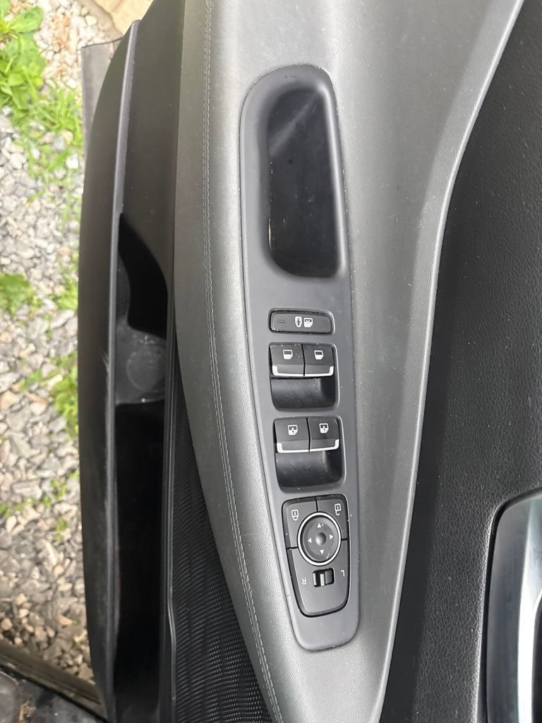 Used 2023 Hyundai Santa Fe SEL AWD/4WD image 9