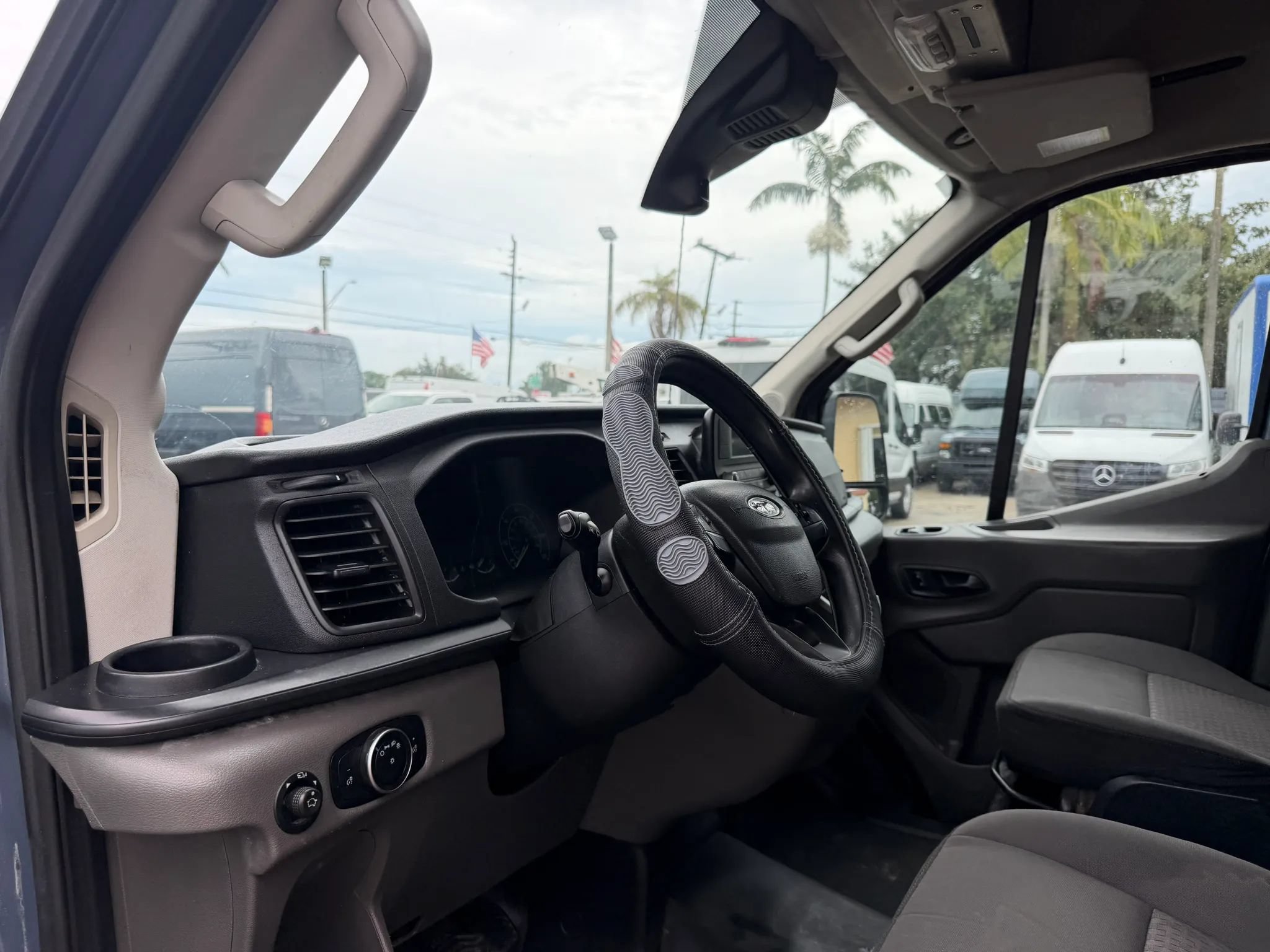 Used 2020 Ford Transit 250 148 High Roof Extended RWD image 11