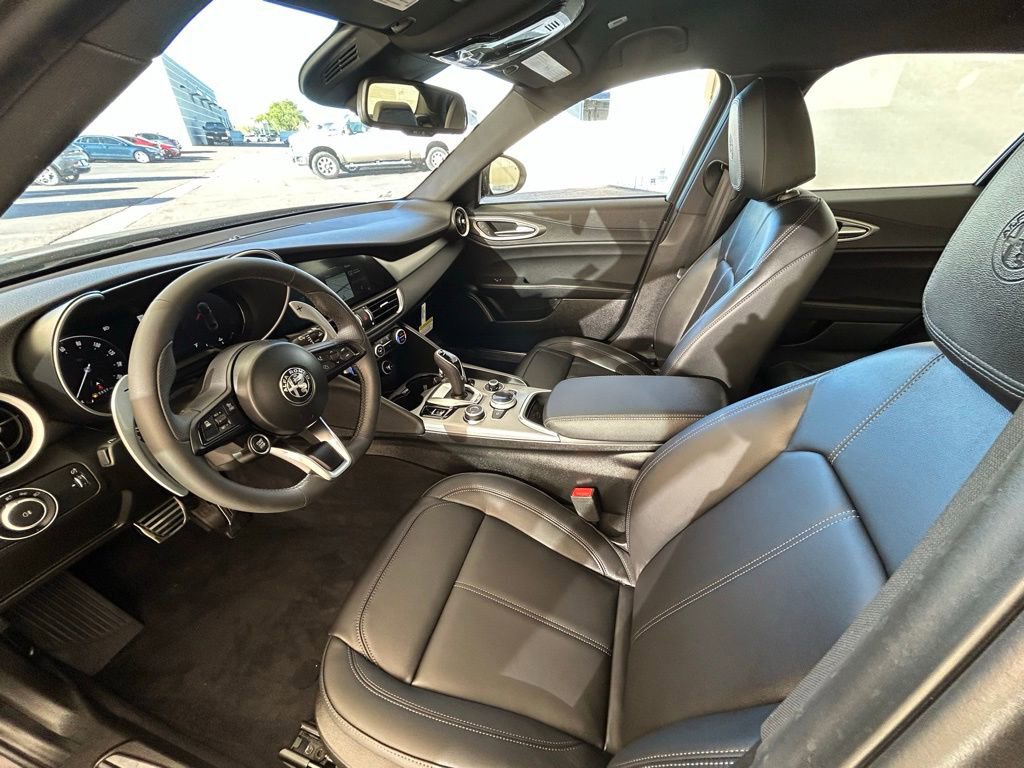 New 2025 Alfa Romeo Giulia image 27