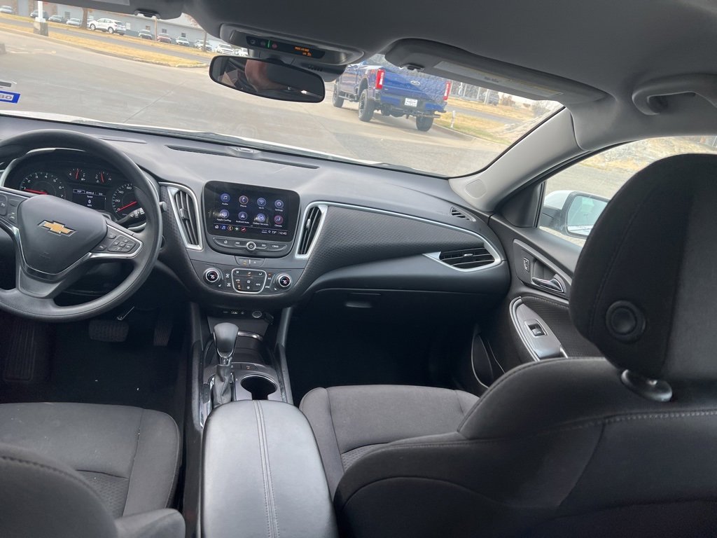 Used 2024 Chevrolet Malibu LT image 12
