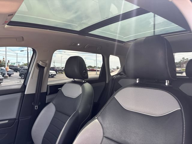 Certified 2023 Volkswagen Taos SEL AWD/4WD image 23