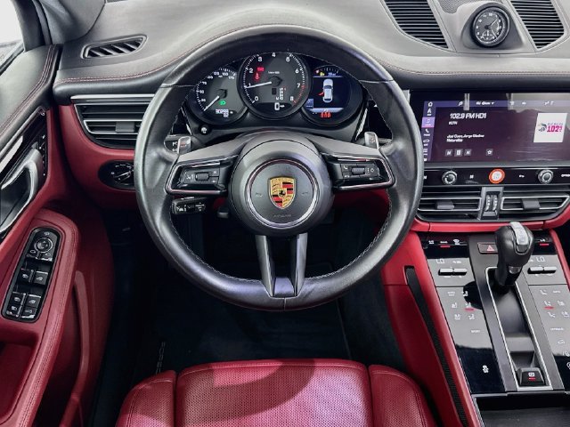 Used 2023 Porsche Macan AWD/4WD image 14