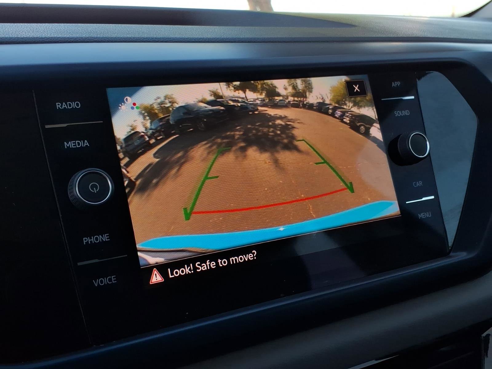 Used 2023 Volkswagen Taos SE w/ Panoramic Sunroof Package image 22