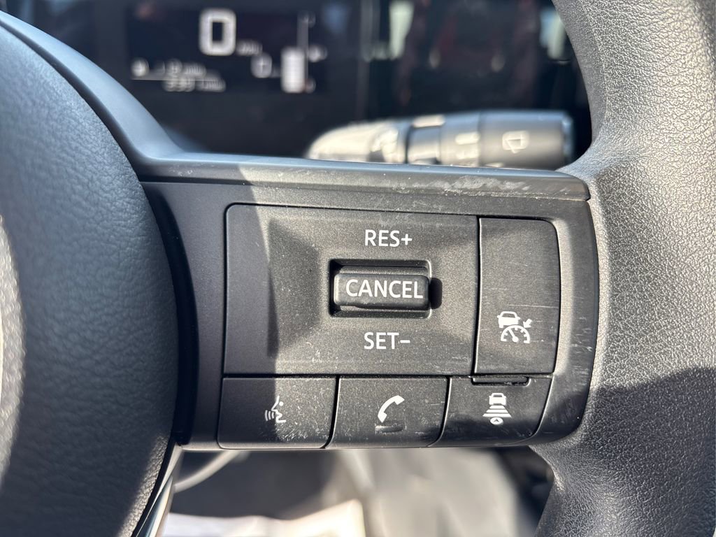 Used 2025 Nissan Kicks S image 25