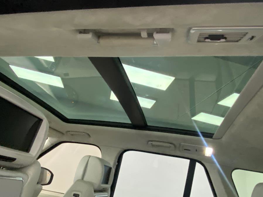 Used 2016 Land Rover Range Rover Autobiography image 36