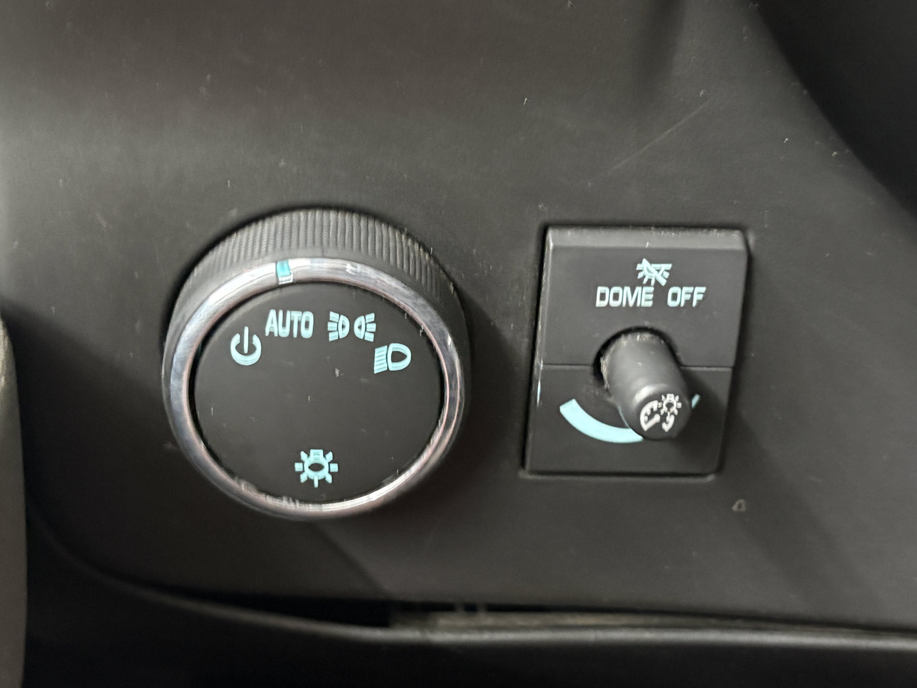Used 2021 Chevrolet Express 3500 Extended w/ Driver Convenience Package RWD image 18