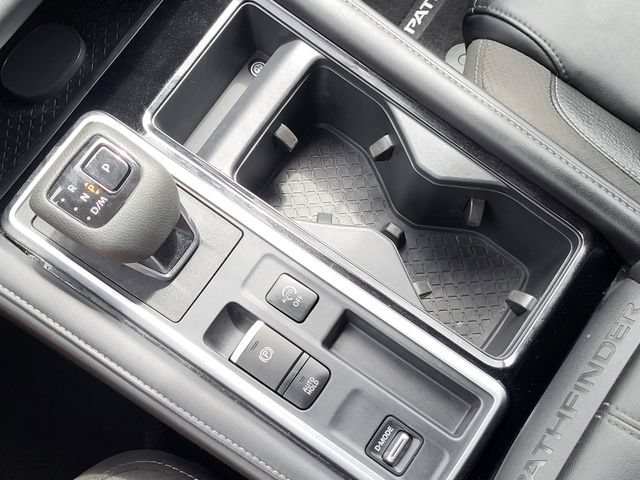 Certified 2026 Nissan Pathfinder SL FWD image 19