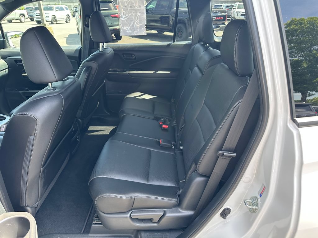 Used 2023 Honda Passport EX-L image 14