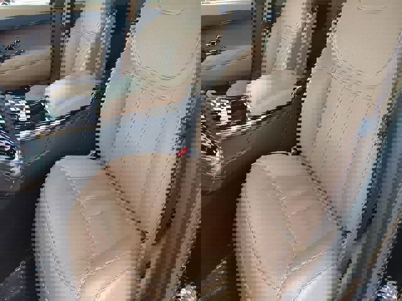 Used 2023 Land Rover Range Rover Sport SE image 15