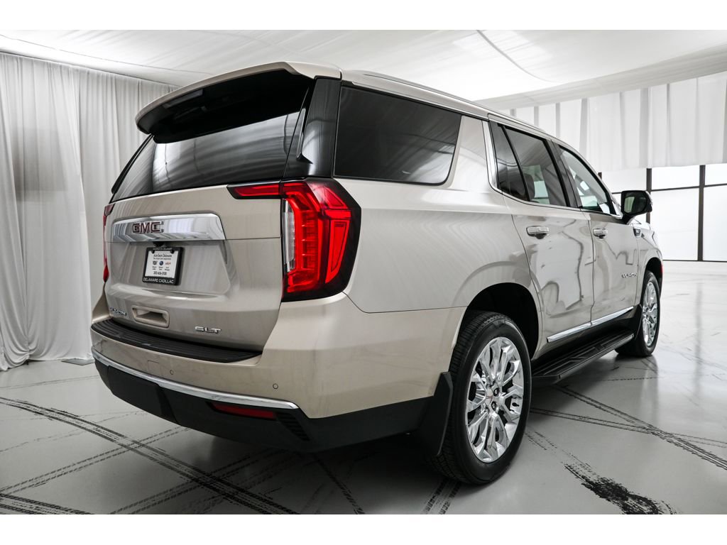 Used 2022 GMC Yukon SLT w/ SLT Luxury Package AWD/4WD image 7