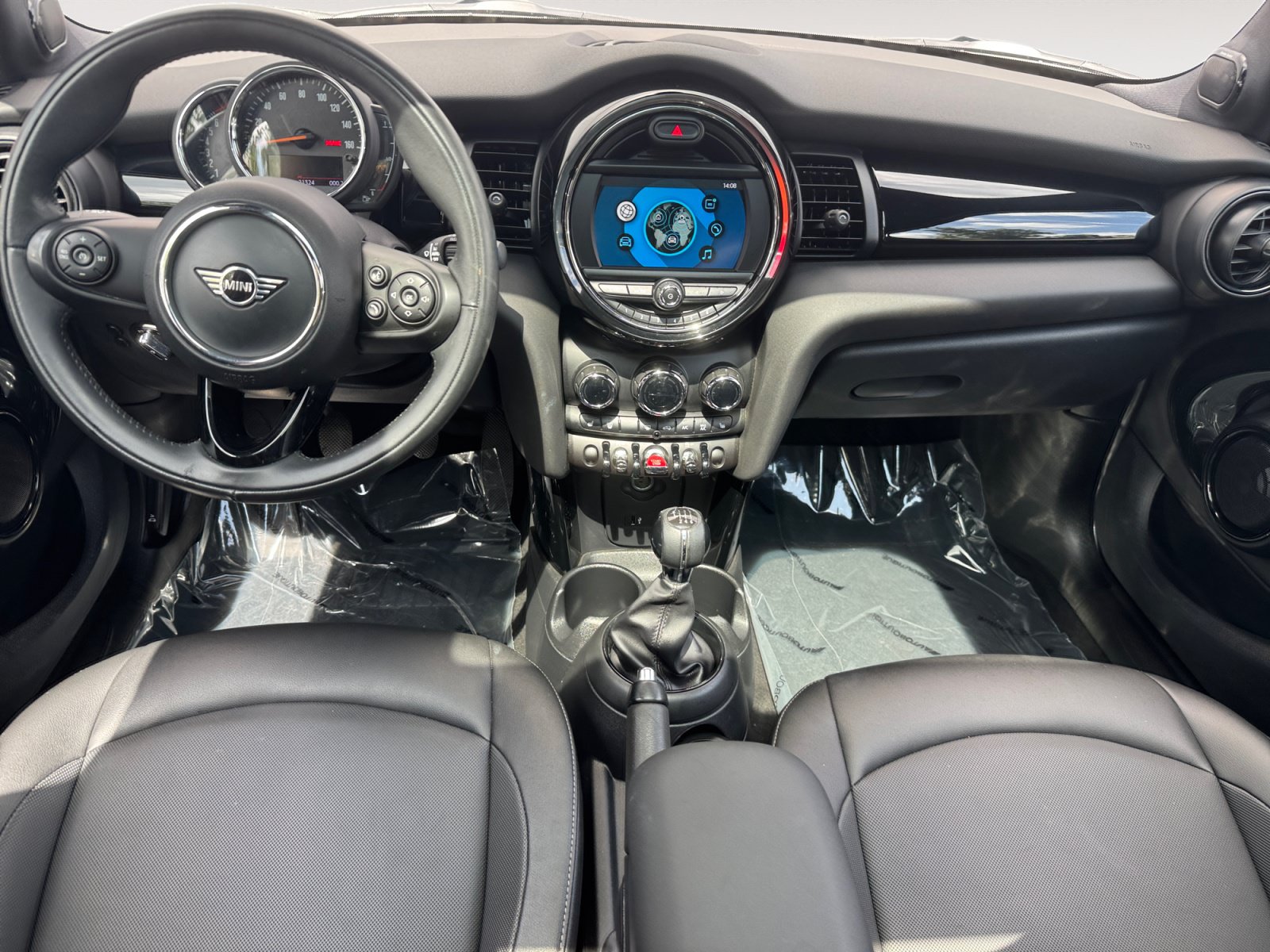 Used 2019 MINI Cooper 4-Door Hardtop FWD image 11