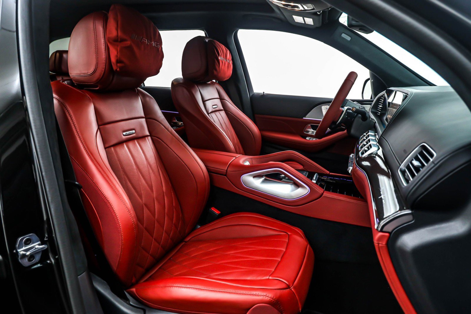 New 2026 Mercedes-Benz GLS 63 AMG 4MATIC image 7