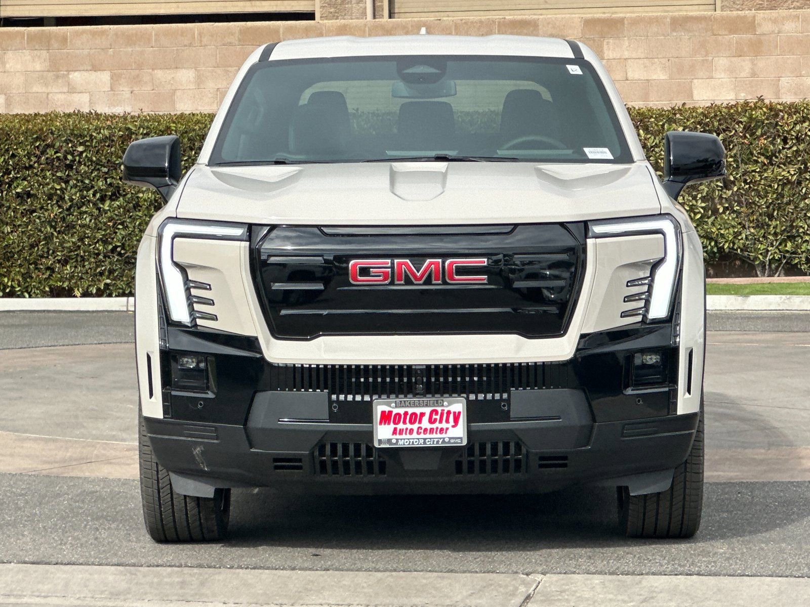 New 2026 GMC Sierra EV Elevation image 9