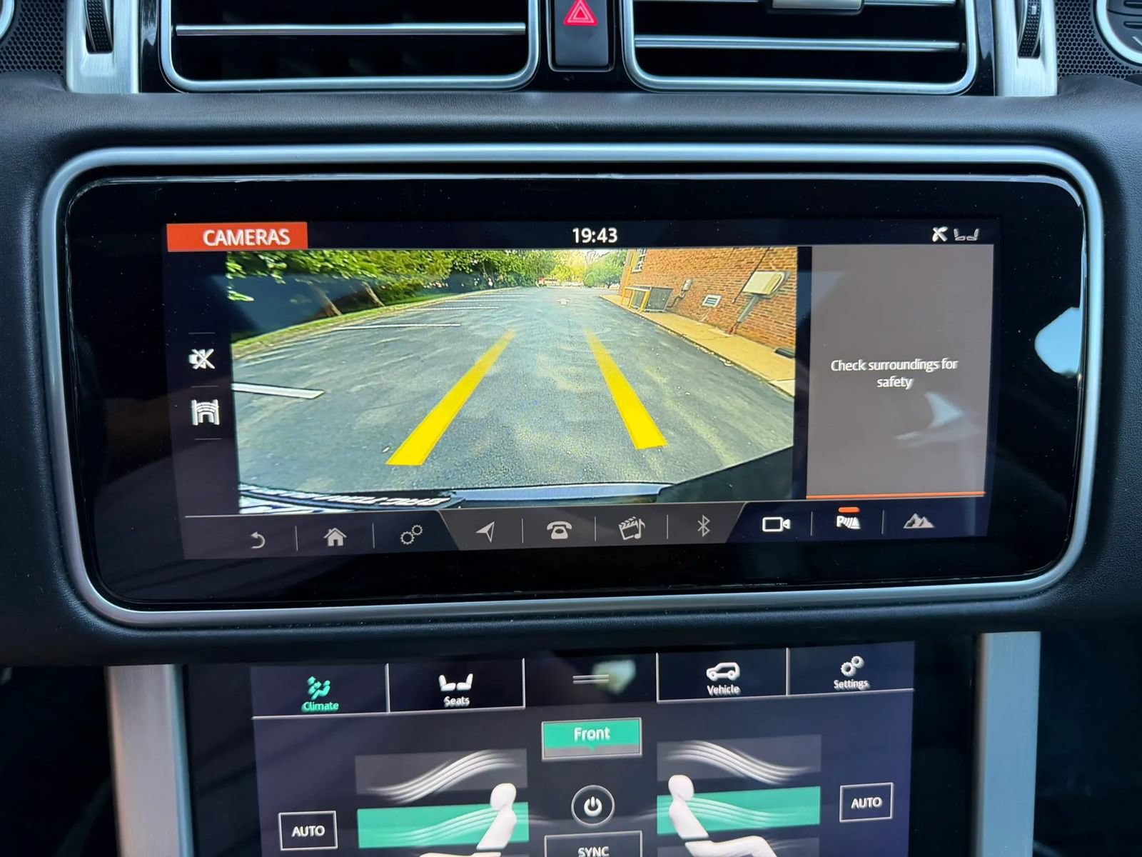 Used 2019 Land Rover Range Rover HSE AWD/4WD image 29