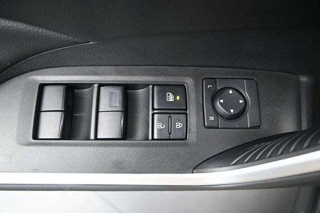 Used 2025 Toyota RAV4 LE FWD image 9